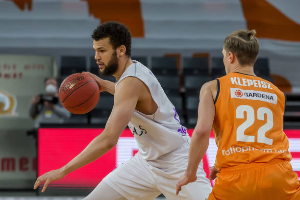 丽的岛屿 丽的岛屿