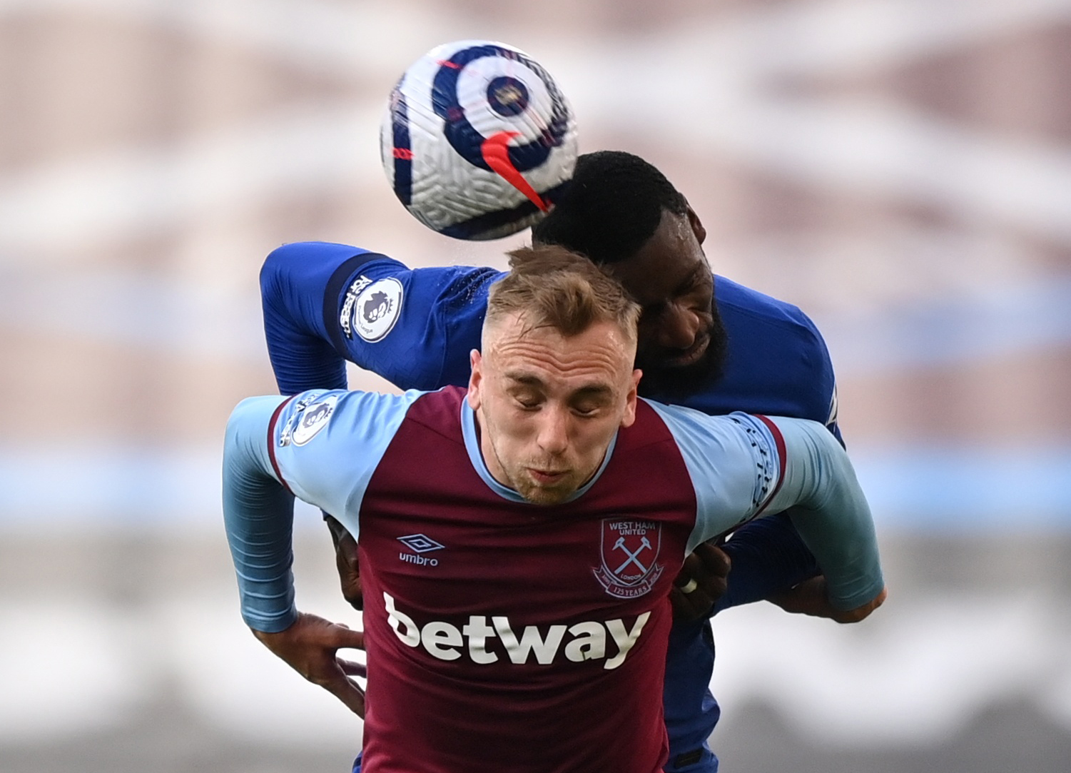 投入到游泳 投入到游泳