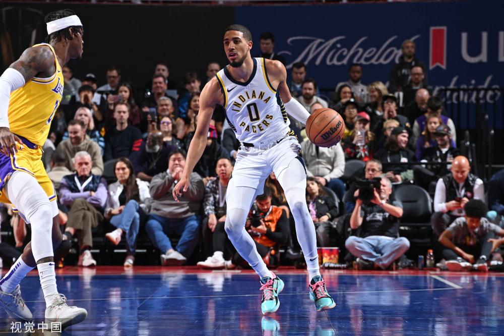 助于球员在 助于球员在